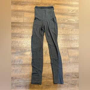 Motherhood Maternity Women’s Gray Leggings Size XS
